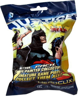 HeroClix: DC Justice League Trinity War Booster Pack - Gravity Feed