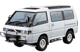 1/24 MITSUBISHI P35W DELICA STAR WAGON '91 Model Kit