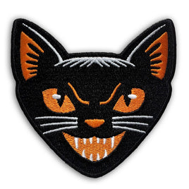 Black Cat Vintage-Style Halloween Patch: Iron-on