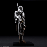 Bandai Spirits: Star Wars: Mandalorian - The Mandalorian Beskar Armor (Silver Coating Ver.) 1/12 Scale Model Kit - The Mage's Emporium Shumi Toys & Gifts Shopify Collective Shumi Toys & Gifts Used English 1/12 Scale Figure Japanese Style Comic Book