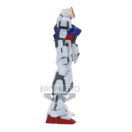 Banpresto: Mobile Suit Gundam Seed: Internal Structure - GAT - X105 Strike Gundam (Ver. A) - The Mage's Emporium Shumi Toys & Gifts Shopify Collective Shumi Toys & Gifts Used English Prize Japanese Style Comic Book