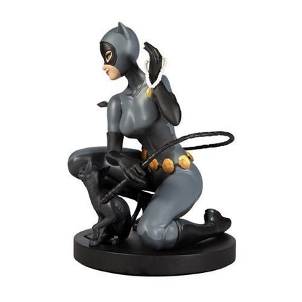 DC Designer Series Catwoman by Stanley Lau 1:6 Scale Statue - The Mage's Emporium ToyShnip Shopify Collective ToyShnip Used English Action & Toy Figures Japanese Style Comic Book