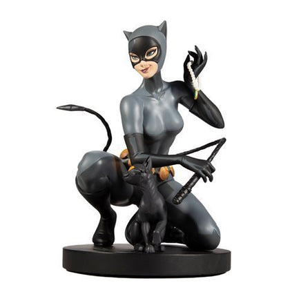 DC Designer Series Catwoman by Stanley Lau 1:6 Scale Statue - The Mage's Emporium ToyShnip Shopify Collective ToyShnip Used English Action & Toy Figures Japanese Style Comic Book