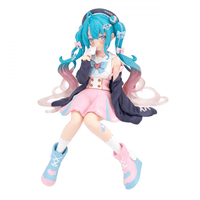 FuRyu: Vocaloid - Hatsune Miku (Love Sailor Version) Noodle Stopper - The Mage's Emporium Shumi Toys & Gifts Shopify Collective Shumi Toys & Gifts Used English Noodle Stopper Japanese Style Comic Book
