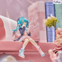 FuRyu: Vocaloid - Hatsune Miku (Love Sailor Version) Noodle Stopper - The Mage's Emporium Shumi Toys & Gifts Shopify Collective Shumi Toys & Gifts Used English Noodle Stopper Japanese Style Comic Book