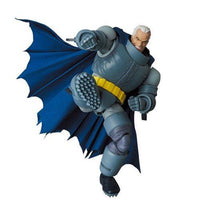 Medicom DC The Dark Knight Returns Armored Batman MAFEX Action Figure - The Mage's Emporium ToyShnip Shopify Collective ToyShnip Used English Action & Toy Figures Japanese Style Comic Book