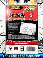 Nora The Last Chronicle of Devildom Vol 5 - The Mage's Emporium Viz Media 2404 bis5 copydes Used English Manga Japanese Style Comic Book