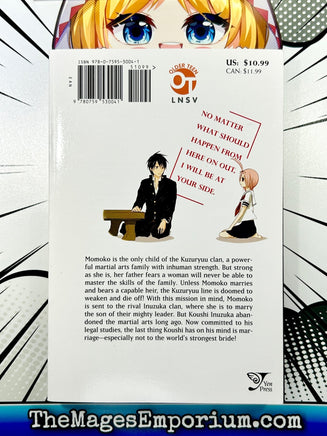 Sumomomo, Momomo Vol 1 - The Mage's Emporium Yen Press 2404 bis3 copydes Used English Manga Japanese Style Comic Book