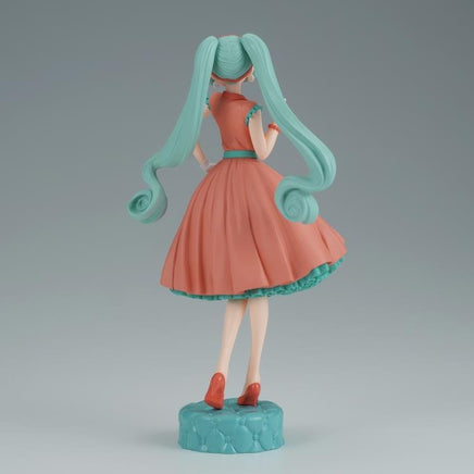 Vocaloid World Journey Vol.1 Hatsune Miku Figure - The Mage's Emporium Super Anime Store Shopify Collective Super Anime Store Used English Figures Japanese Style Comic Book